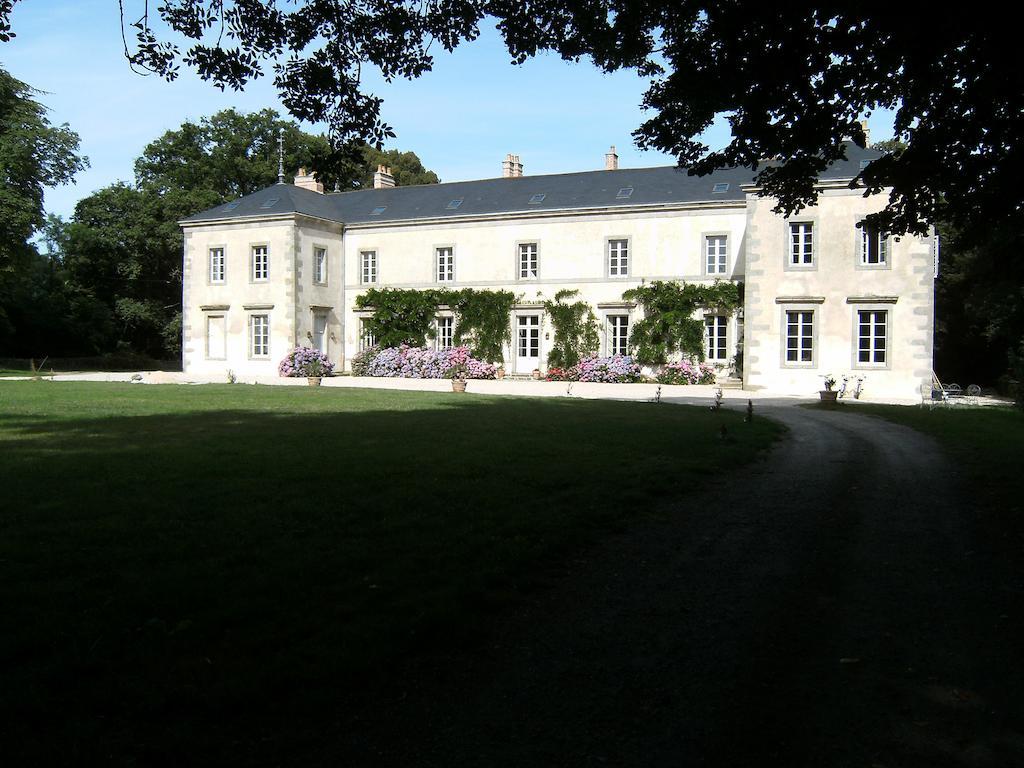 Chateau De La Marronniere Bed & Breakfast Aizenay Exterior photo